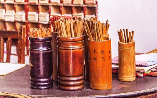 善易者不占-論易經(jīng)預(yù)估的文化性難題（易經(jīng)通論絡(luò)石）